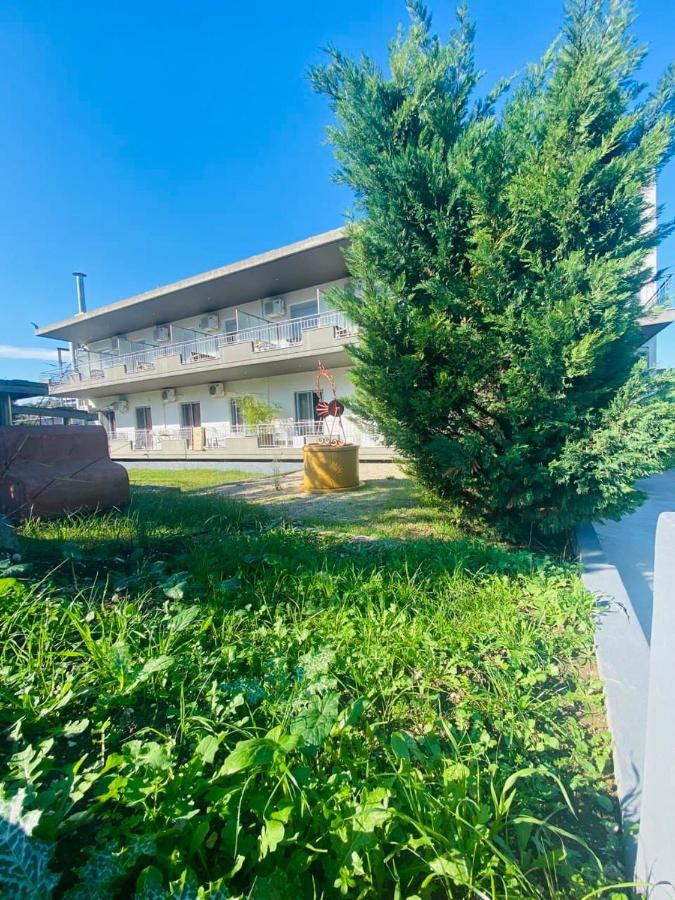 Sozos Inn Hotel Воніца Екстер'єр фото