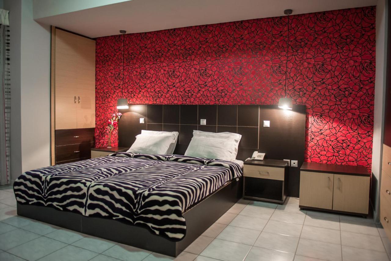 Sozos Inn Hotel Воніца Екстер'єр фото