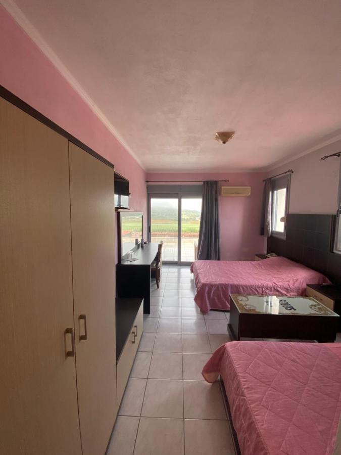 Sozos Inn Hotel Воніца Екстер'єр фото